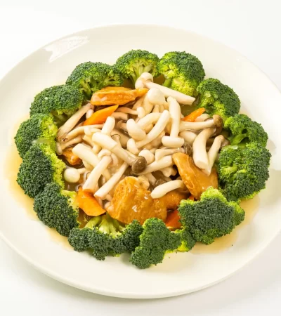 Broccoli with Assorted Mushroom & Beancurd