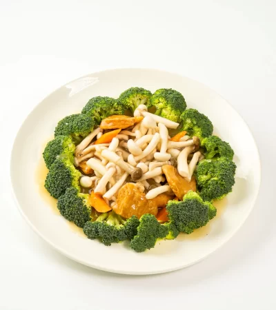 Broccoli with Assorted Mushroom & Beancurd