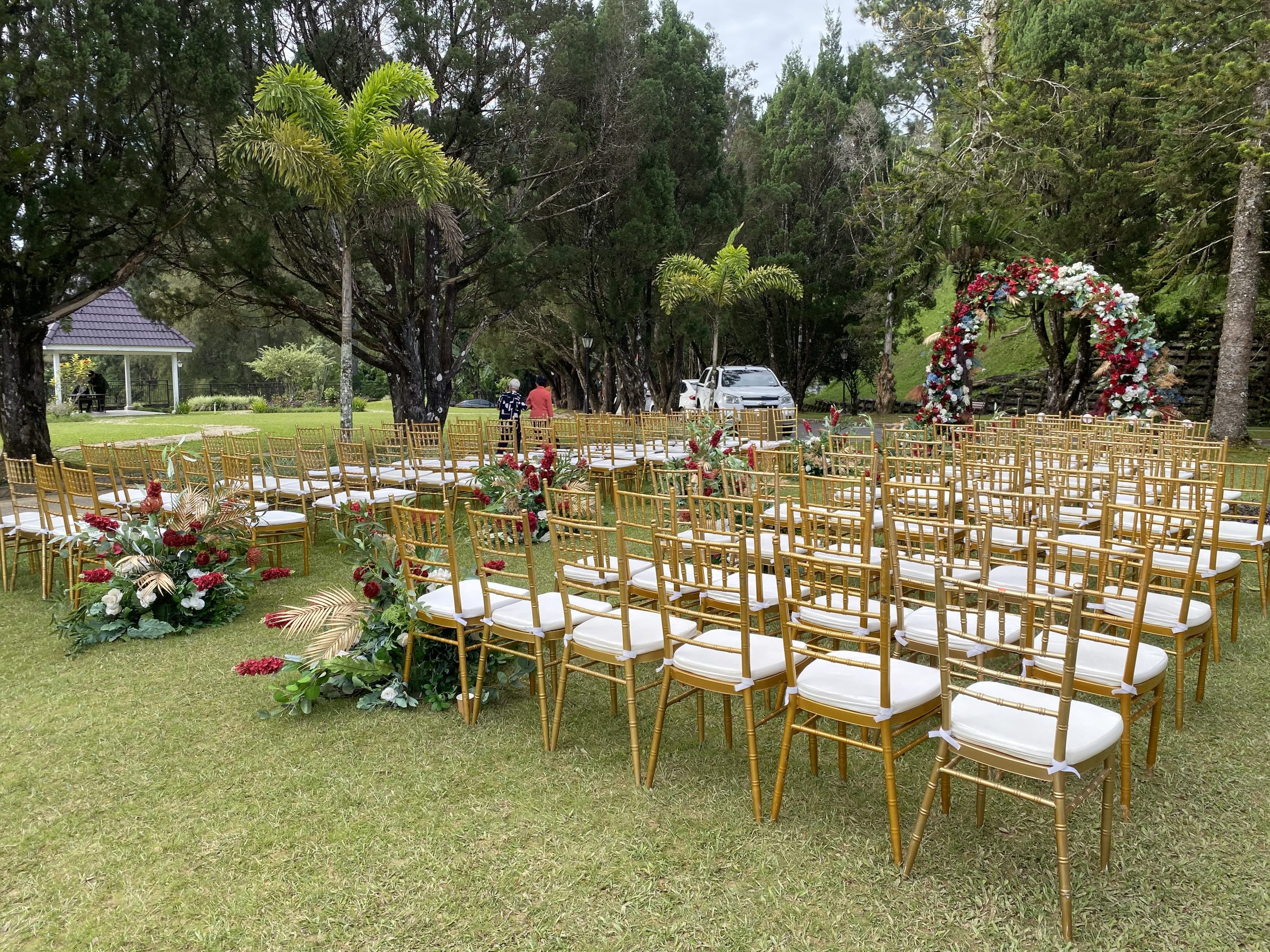 garden wedding at puncak dani