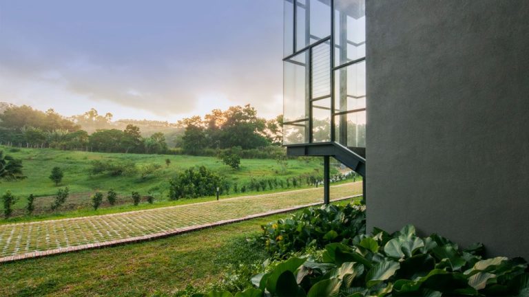 Scenic hilltop location for golden hour photos