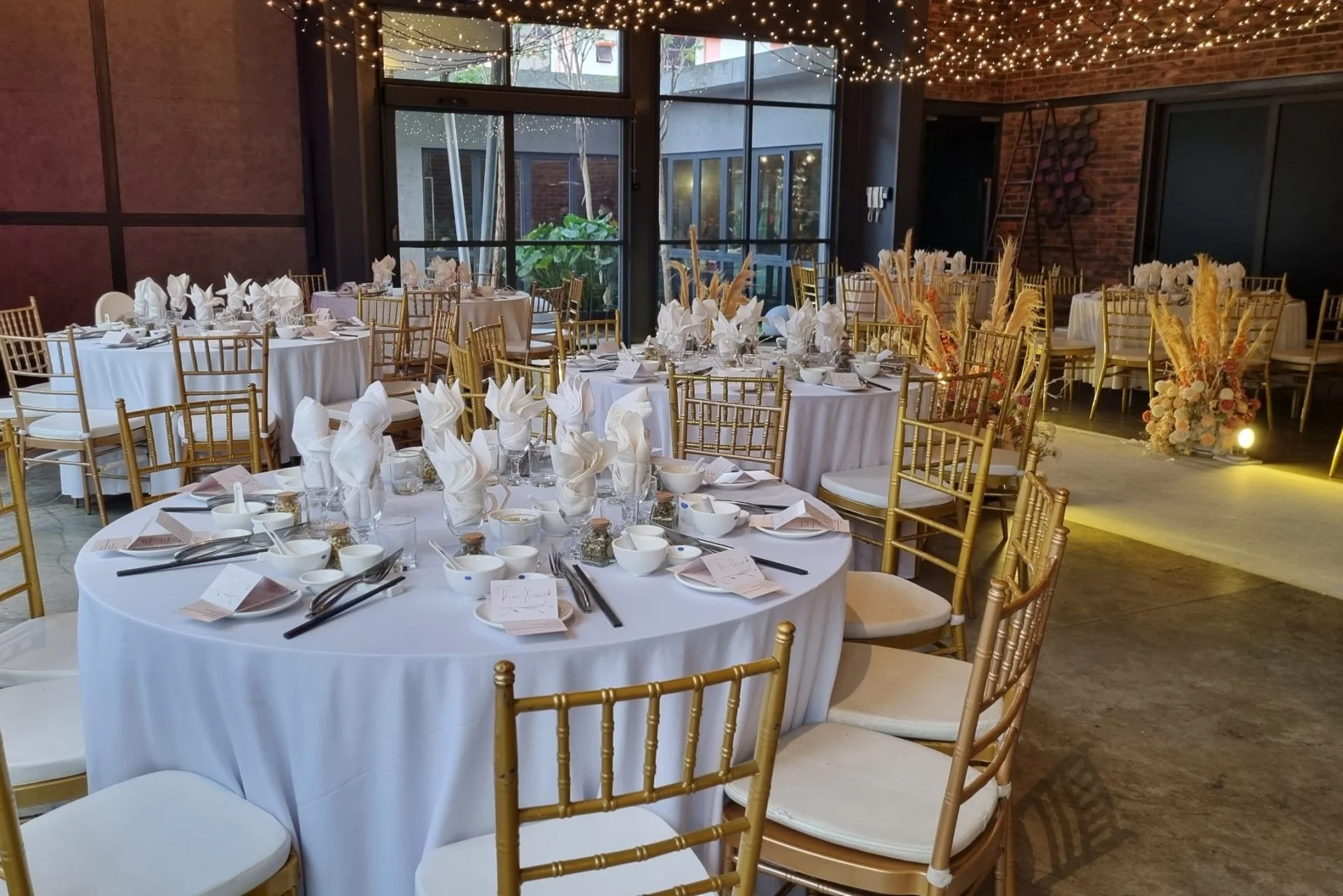 Table Setup | Brick Studio by Metal Bees | WYK Catering