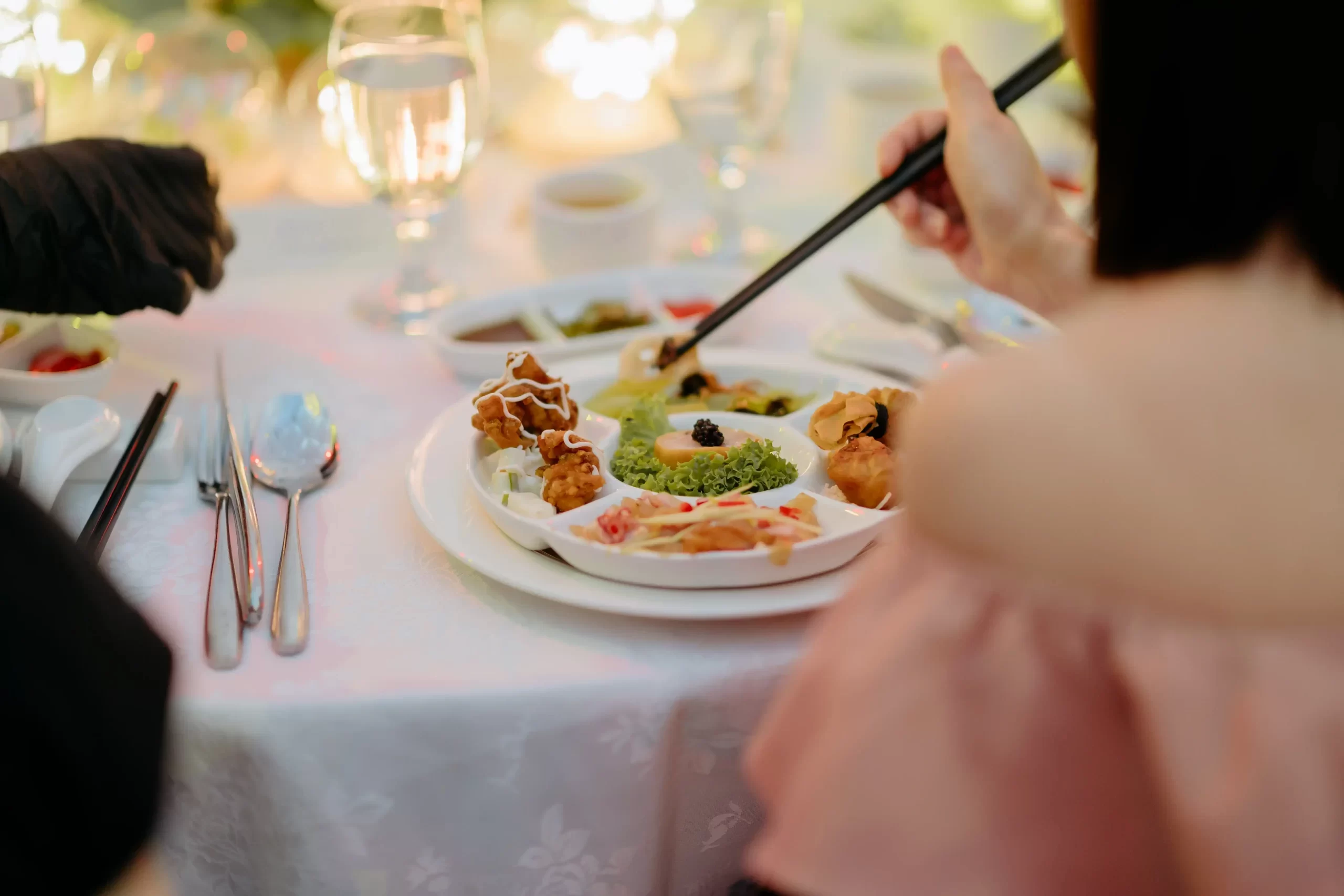 catering at boathouse by the lake
