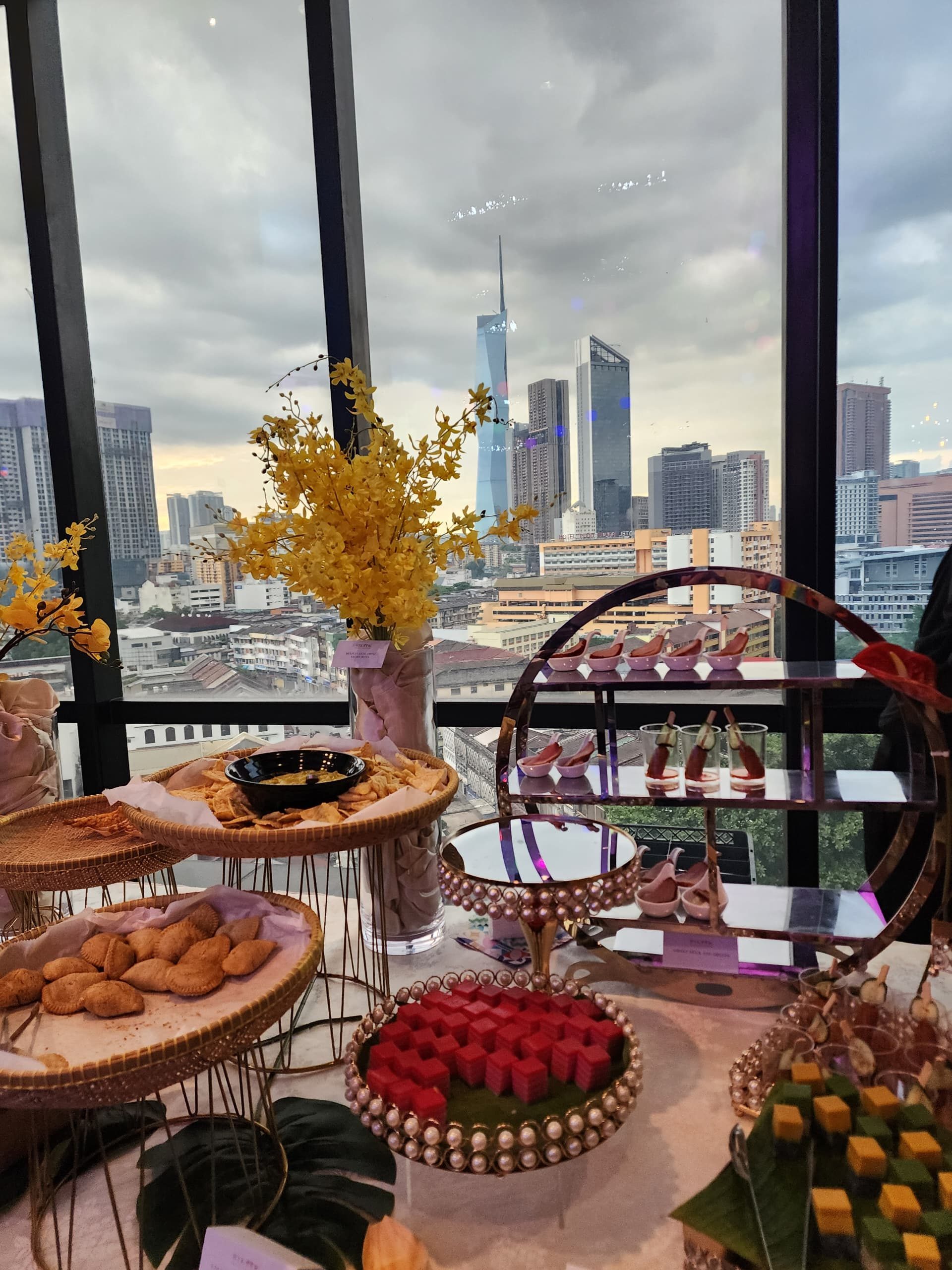 catering at the the luna grand ballroom
