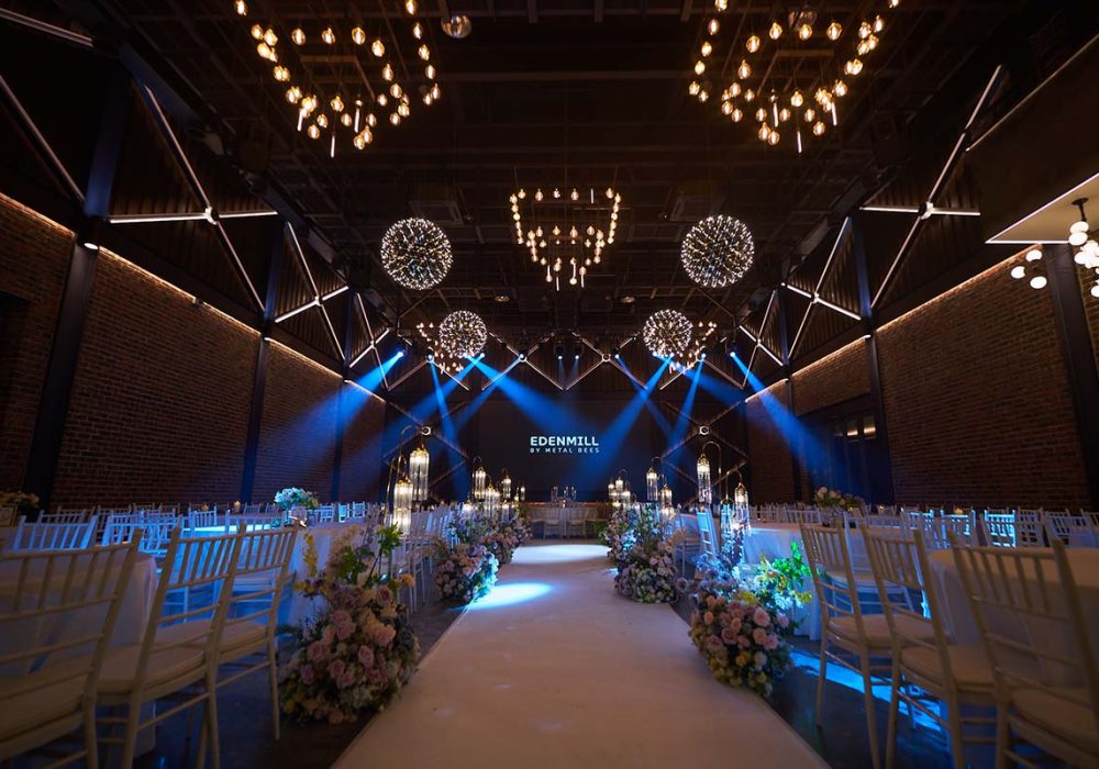 Event & wedding venue setup | Edenmill by Metal Bees | WYK Catering